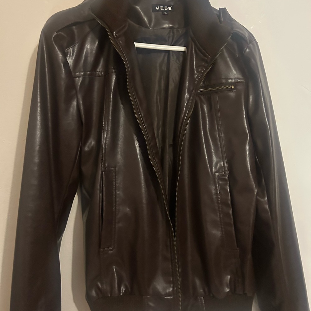 Brown leather jacket - Picture 3 of 3